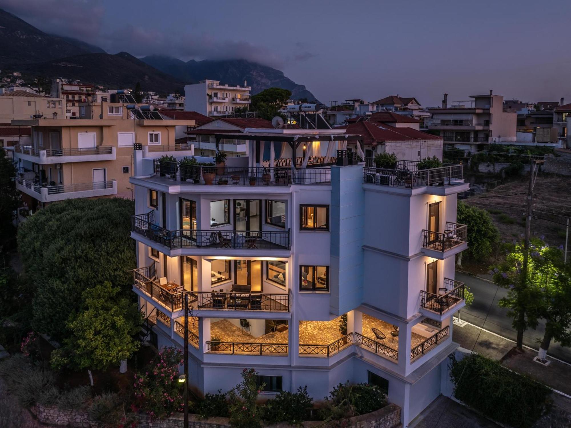 Magical Seaside Town Boutique Apts 2 Kyparissia Exterior photo